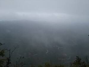 荒船山・トモ岩からの景色。
